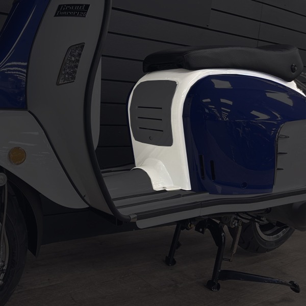 Royal Alloy Royal Alloy Main Cover - White